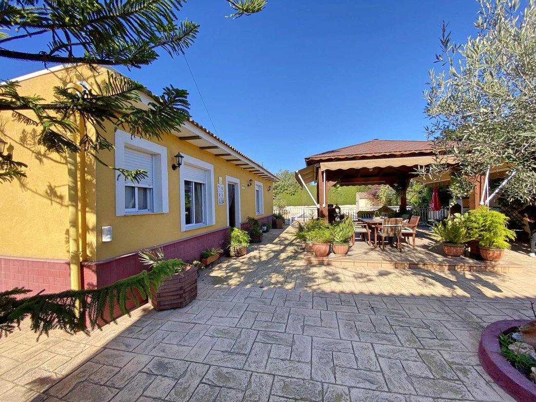 Villa in Sant Vicent del Raspeig, Valencian Community, Spain 4 - 16989079