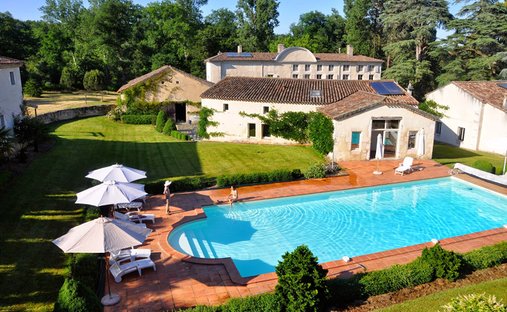 Château à Petit Nerac, Nérac, France 1