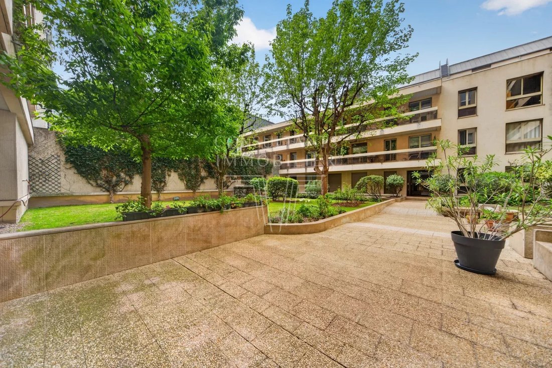 Apartment in Hoche-Friedland, Paris 8e Arrondissement, Paris 2 - 17797641
