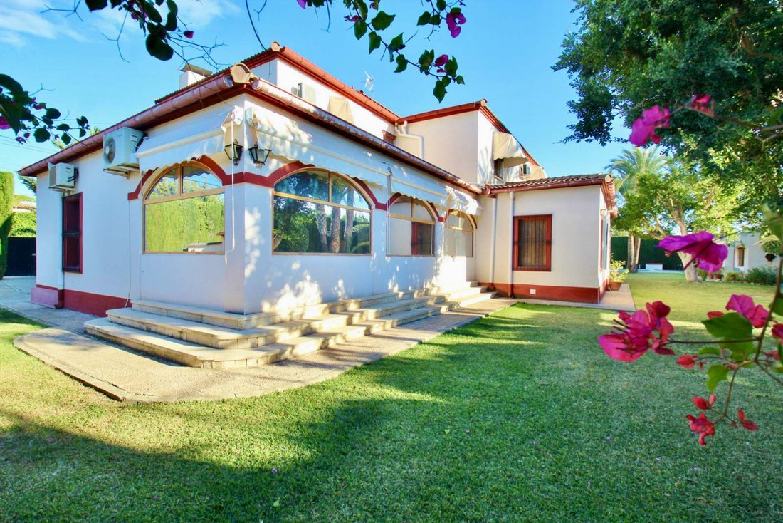 Villa in San Juan de Alicante, Valencian Community, Spain 1 - 17451174