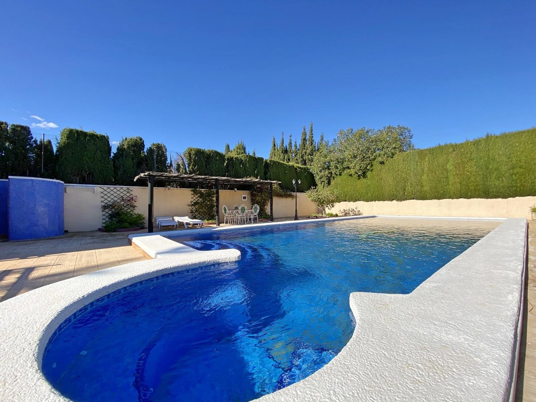 Villa in Sant Vicent del Raspeig, Valencian Community, Spain 3 - 16989079