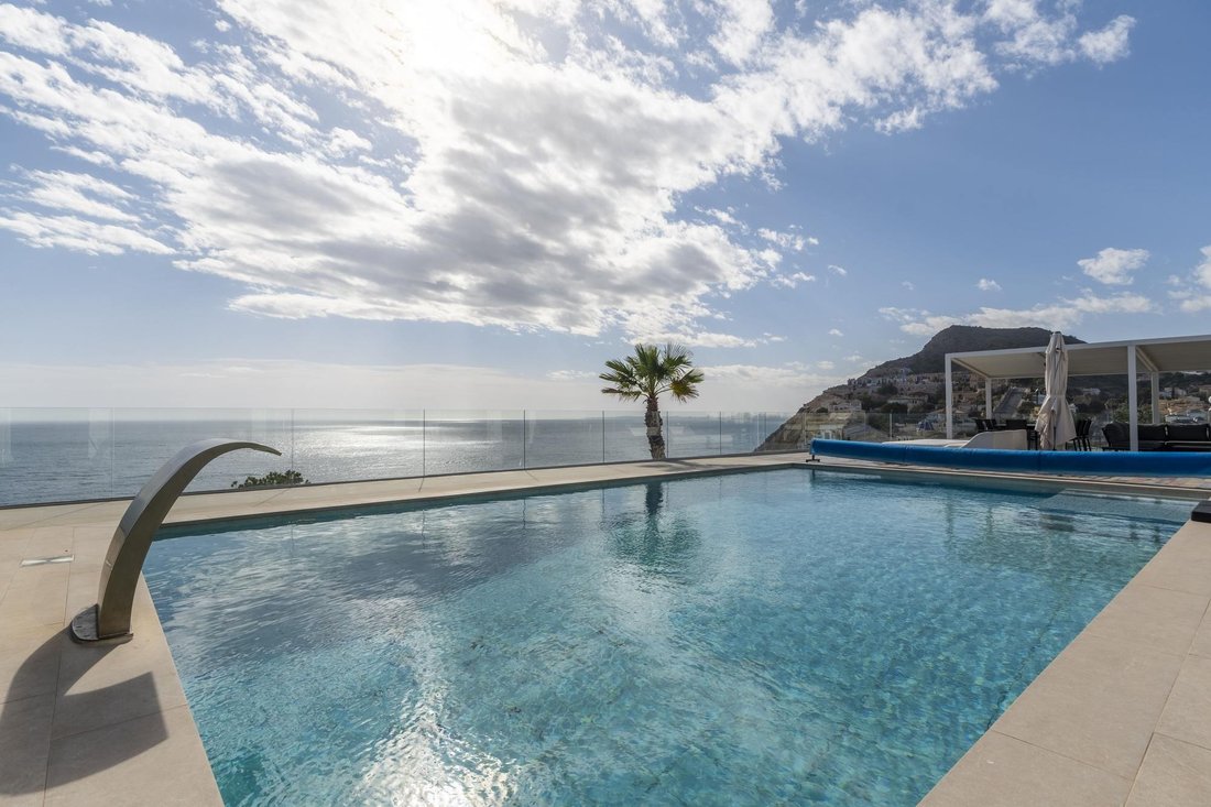 Villa in el Campello, Valencian Community, Spain 2 - 16988115