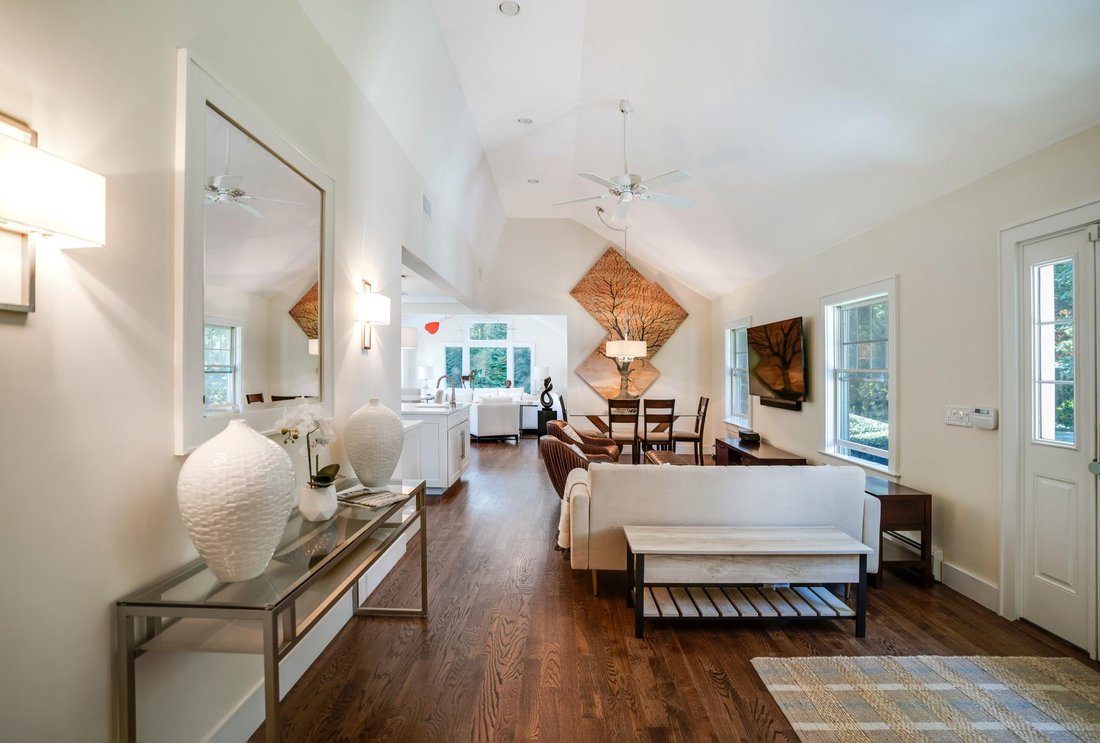 Wainscott, New York, United States 3 - 16054507