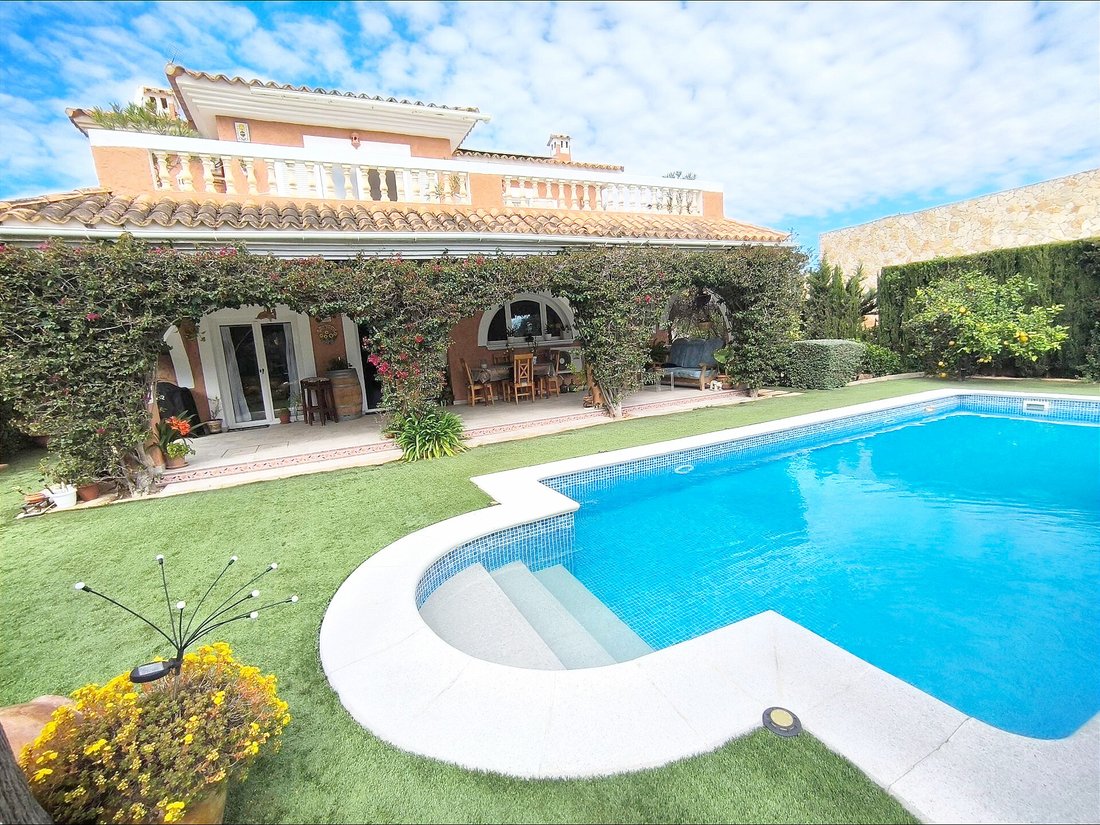 Villa in Santa Ponsa, Balearic Islands, Spain 1 - 17800126