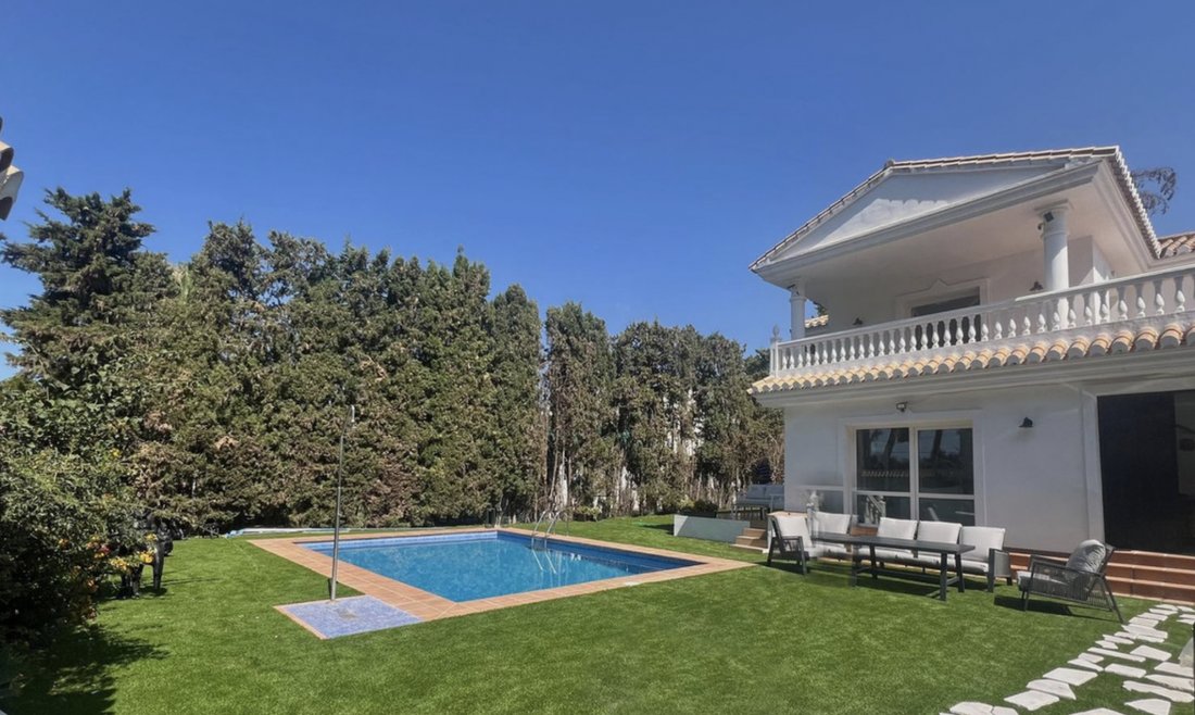 Villa in Elviria-Cabopino, Marbella, Spain 3 - 17802047