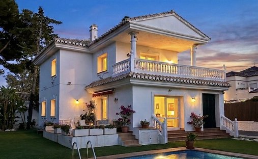 Villa in Elviria-Cabopino, Marbella, Spanien 1