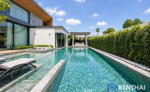 Villa in Choeng Thale, Phuket, Thailand 1