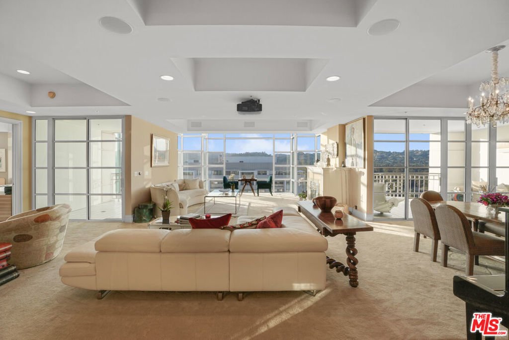 Condo in Los Angeles, California, United States 3 - 17802013