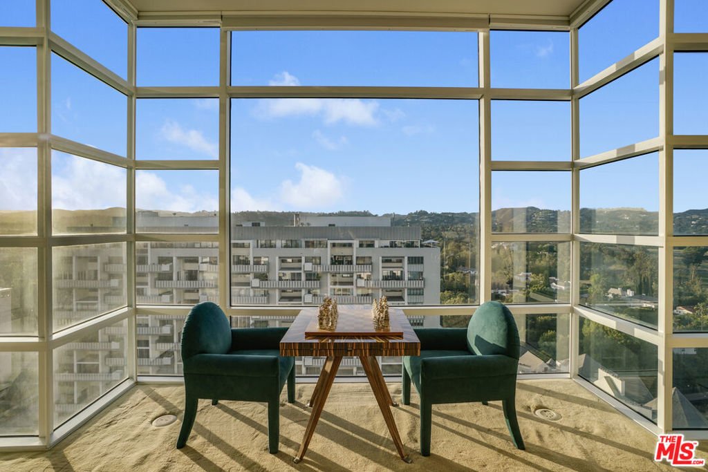 Condo in Los Angeles, California, United States 4 - 17802013