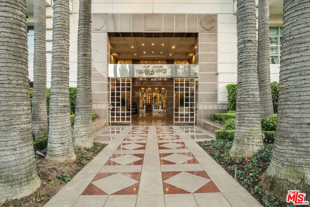 Condo in Los Angeles, California, United States 1 - 17802013