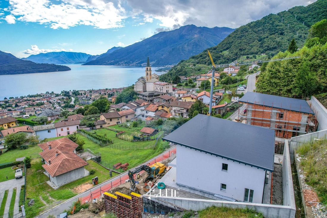 Apartment in Vercana, Lombardy, Italy 5 - 17802207
