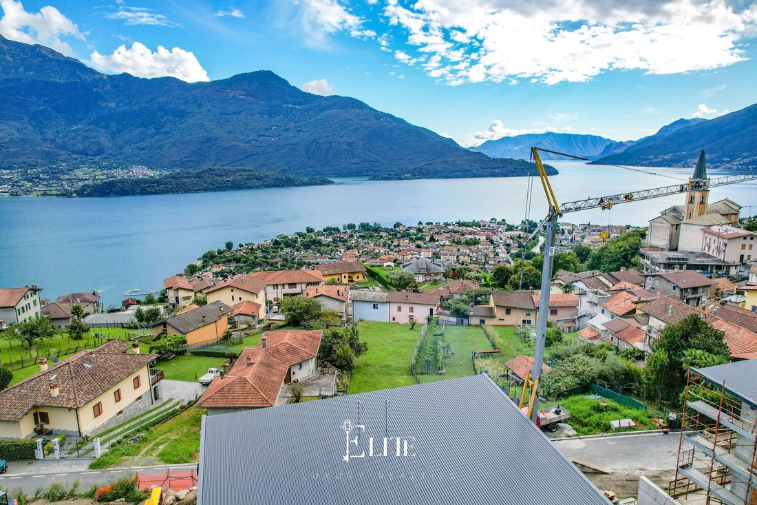 Apartment in Vercana, Lombardy, Italy 1 - 17802207