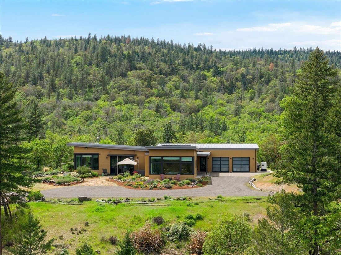 House in Applegate, Oregon, United States 2 - 17802186