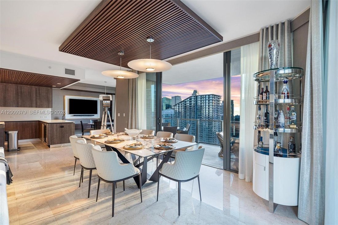 Condo in Miami, Florida, United States 2 - 17802248