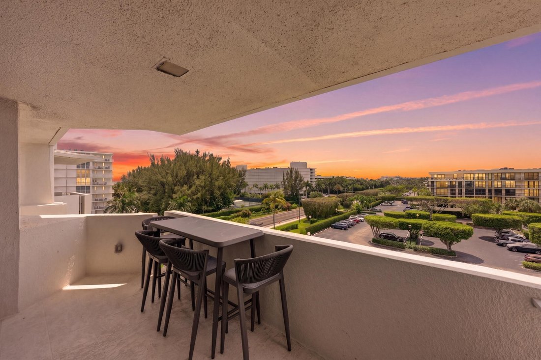 Condo in Palm Beach, Florida, United States 2 - 17802130