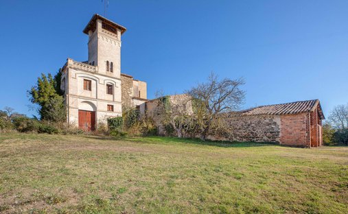 Country House in Llambilles, Catalonia, Spain 1