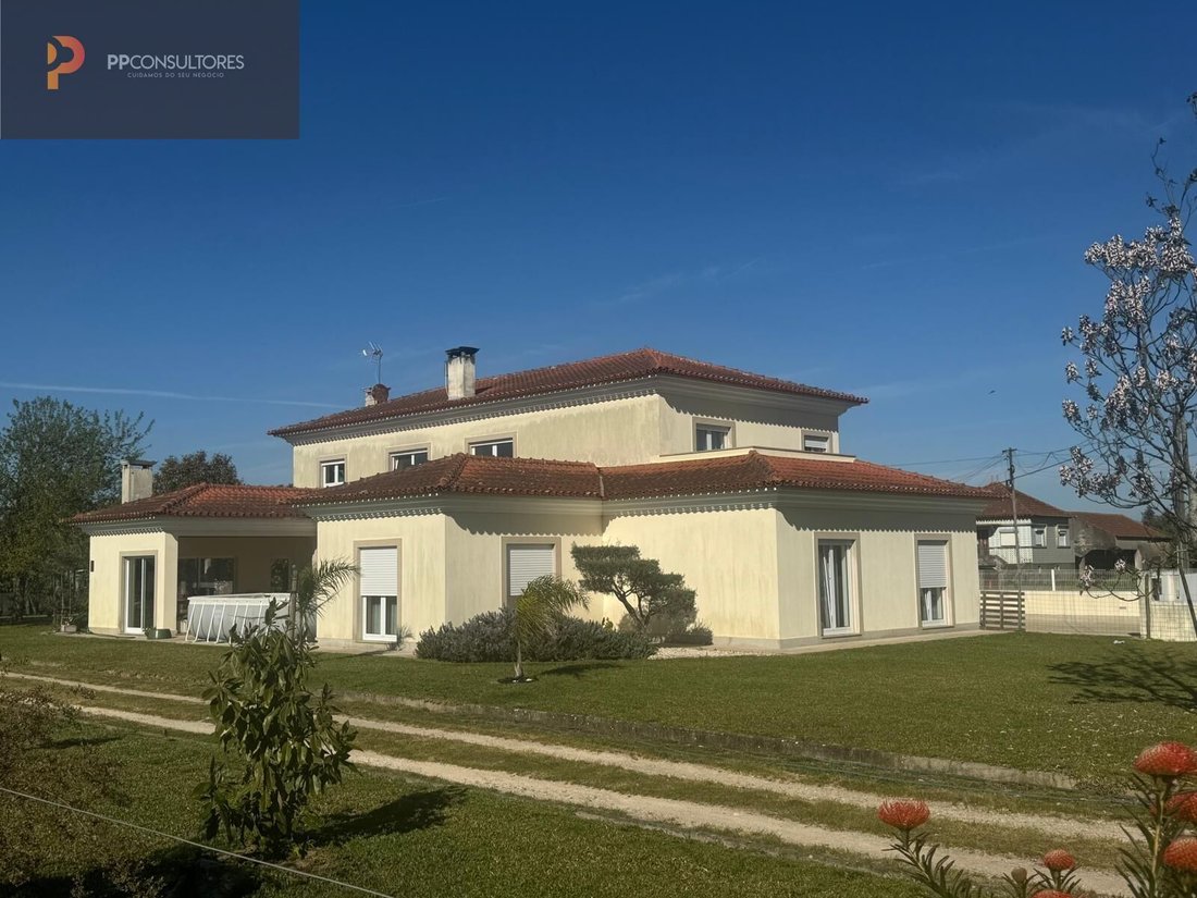Villa in Bustos, Troviscal e Mamarrosa, Aveiro District, Portugal 1 - 17802243