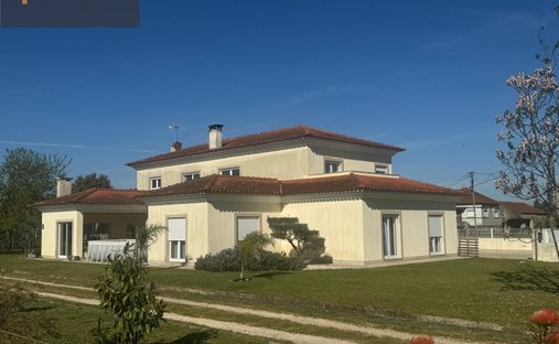 Villa à Bustos, Troviscal e Mamarrosa, Aveiro, Portugal 1