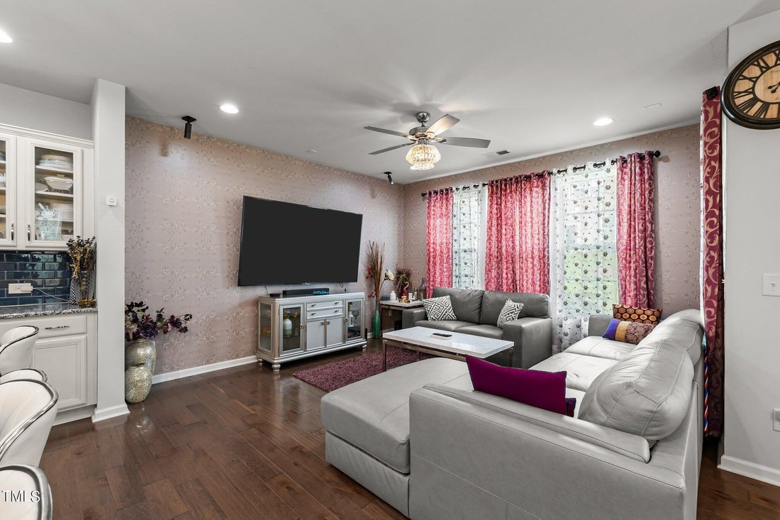 Townhouse in Apex, North Carolina, United States 5 - 17802340