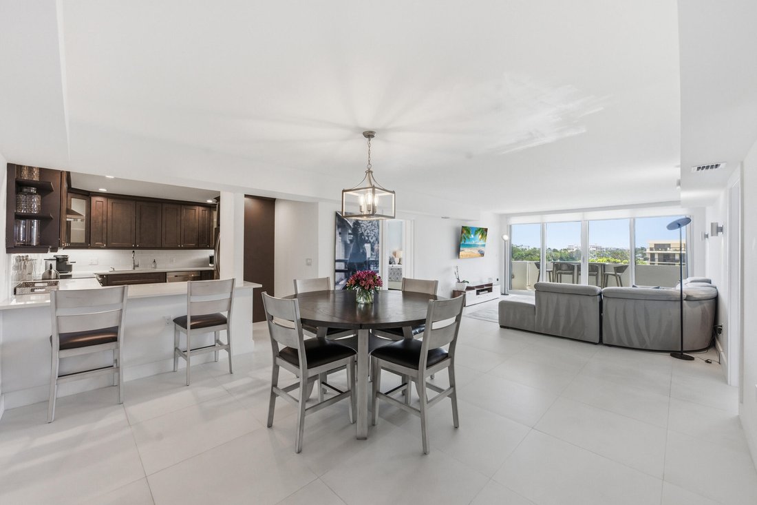 Condo in Palm Beach, Florida, United States 5 - 17802130