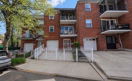 House in New York, New York, United States 1