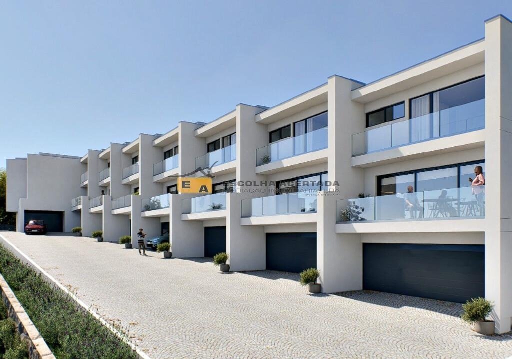 Townhouse in Gondomar (Sao Cosme), Valbom e Jovim, Porto District, Portugal 1 - 17802208