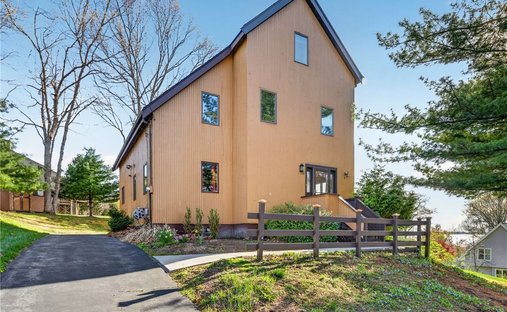 House in Tiverton, Rhode Island, United States 1