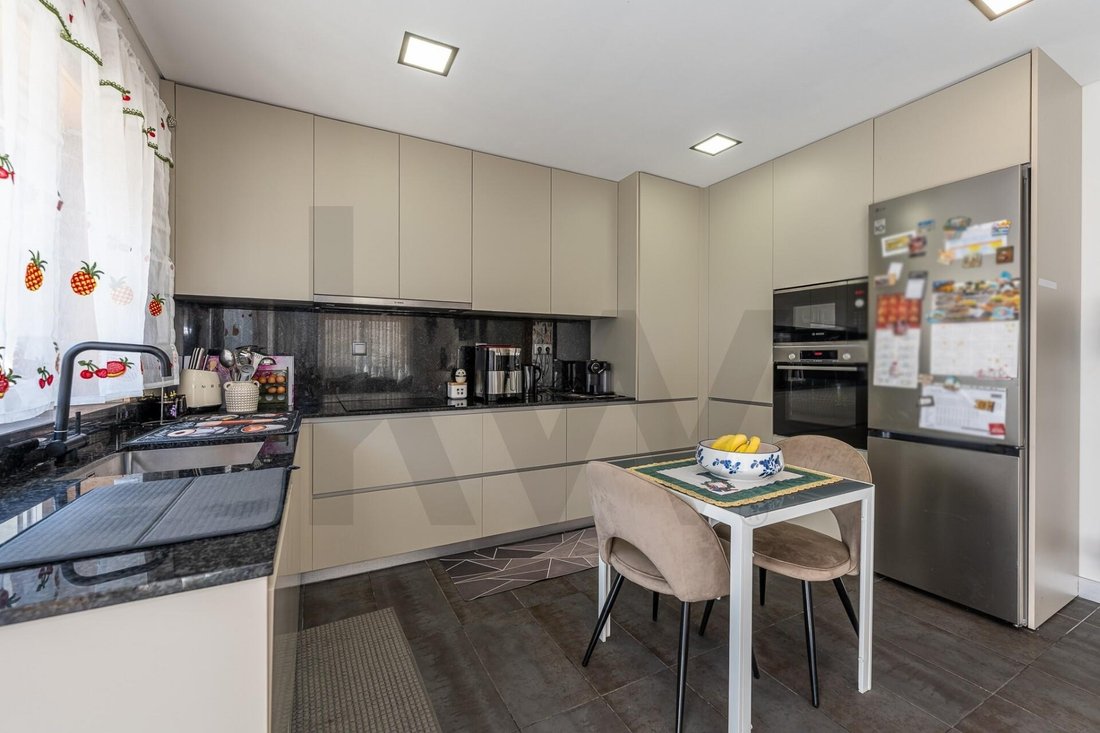 Townhouse in Gondomar (Sao Cosme), Valbom e Jovim, Porto District, Portugal 3 - 17802229