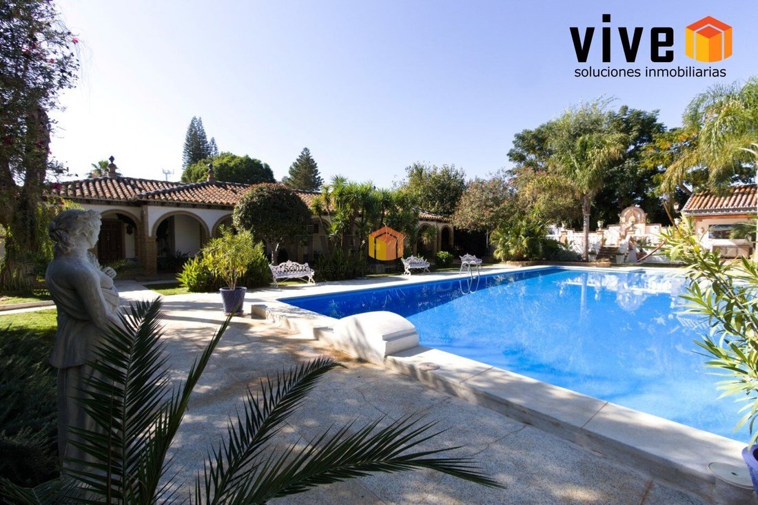 Villa in Espartinas, Andalusia, Spain 1 - 17803021