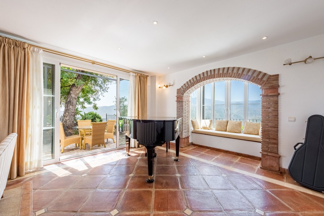 Villa in Istan, Andalusia, Spain 4 - 17803079