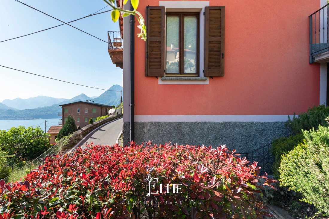 Villa in Perledo, Lombardy, Italy 2 - 17754821