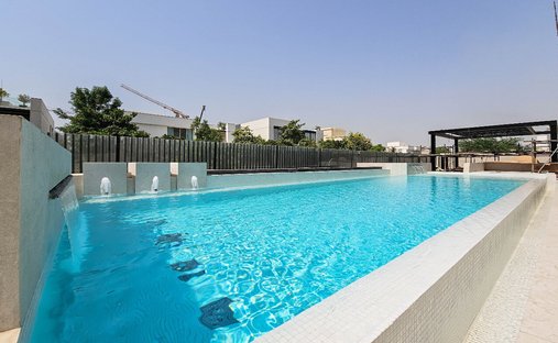 Villa in Dubai, Dubai, United Arab Emirates 1