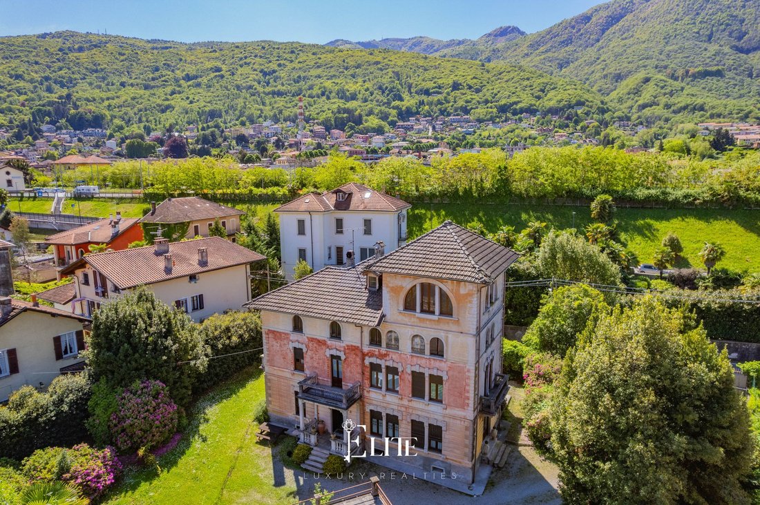 Villa in Baveno, Piedmont, Italy 1 - 17803157