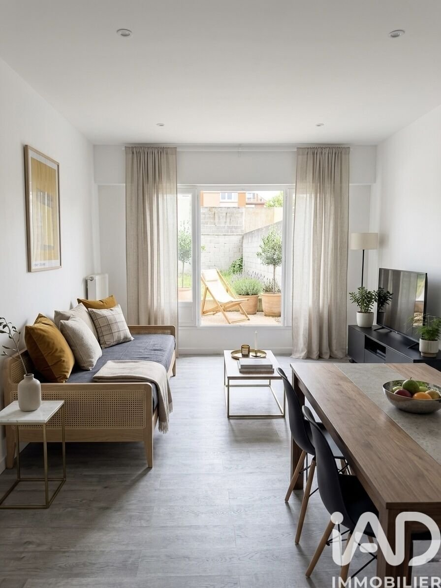Apartment in Pantin, Ile-de-France, France 2 - 17807896