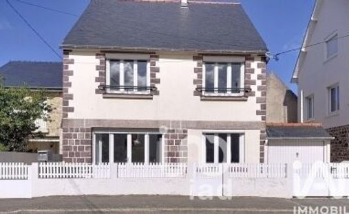 House in Pléneuf-Val-André, Brittany, France 1