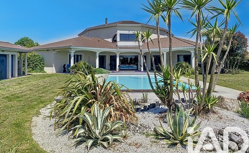 House in Bretx, Occitania, France 1