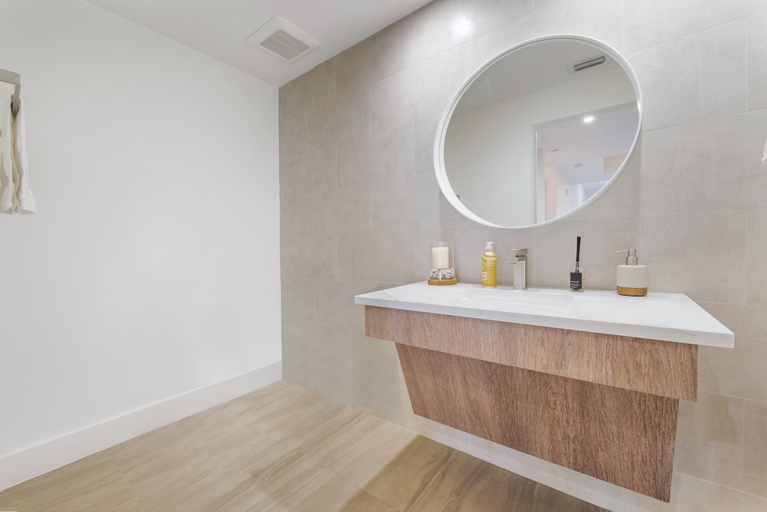 Condo in Coral Gables, Florida, United States 2 - 17802908