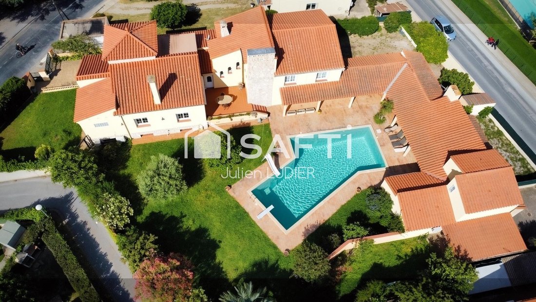 House in Centre Ville, Elne, France 1 - 17804402