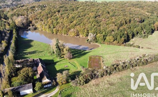 House in La Celle-les-Bordes, Ile-de-France, France 1