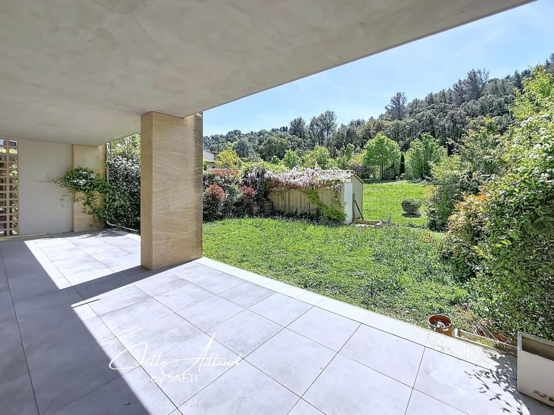 Apartment in Granettes-Jauberte-Sainte Anne, Aix-en-Provence, France 4 - 17804405