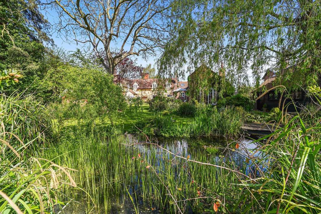 House in Leavenheath, England 2 - 17803097