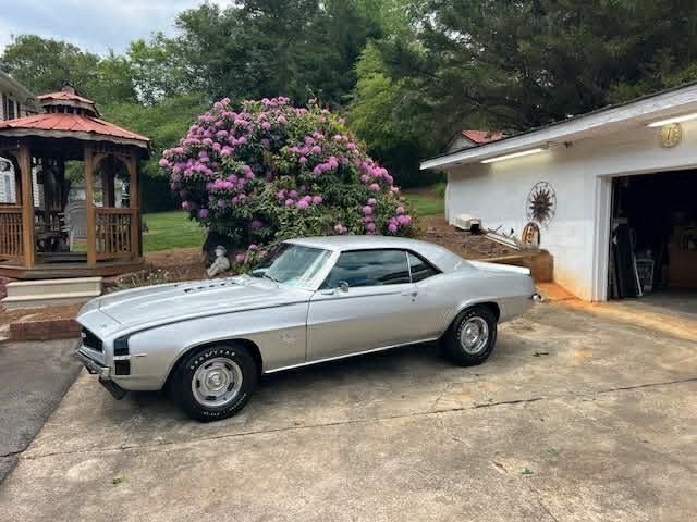 Coupe in Glendale, United States 1 - 17803004