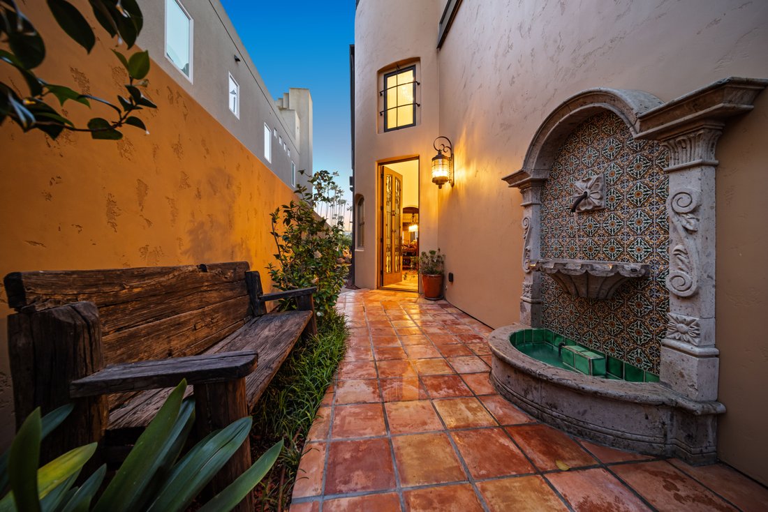 Coronado, California, United States 3 - 17803256