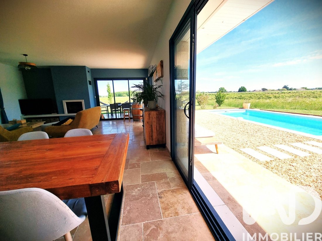 House in Saint-Laurent-des-Vignes, Nouvelle-Aquitaine, France 1 - 17808223