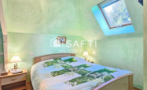 Exclusivity In Its Purest Form!! Overlooking A Private Valley, This 17 Th Century Manor Offers Total