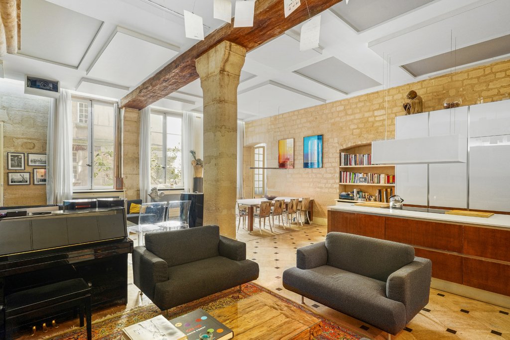 Apartment in Saint Merri, Paris 4e Arrondissement, Paris 4 - 17803222