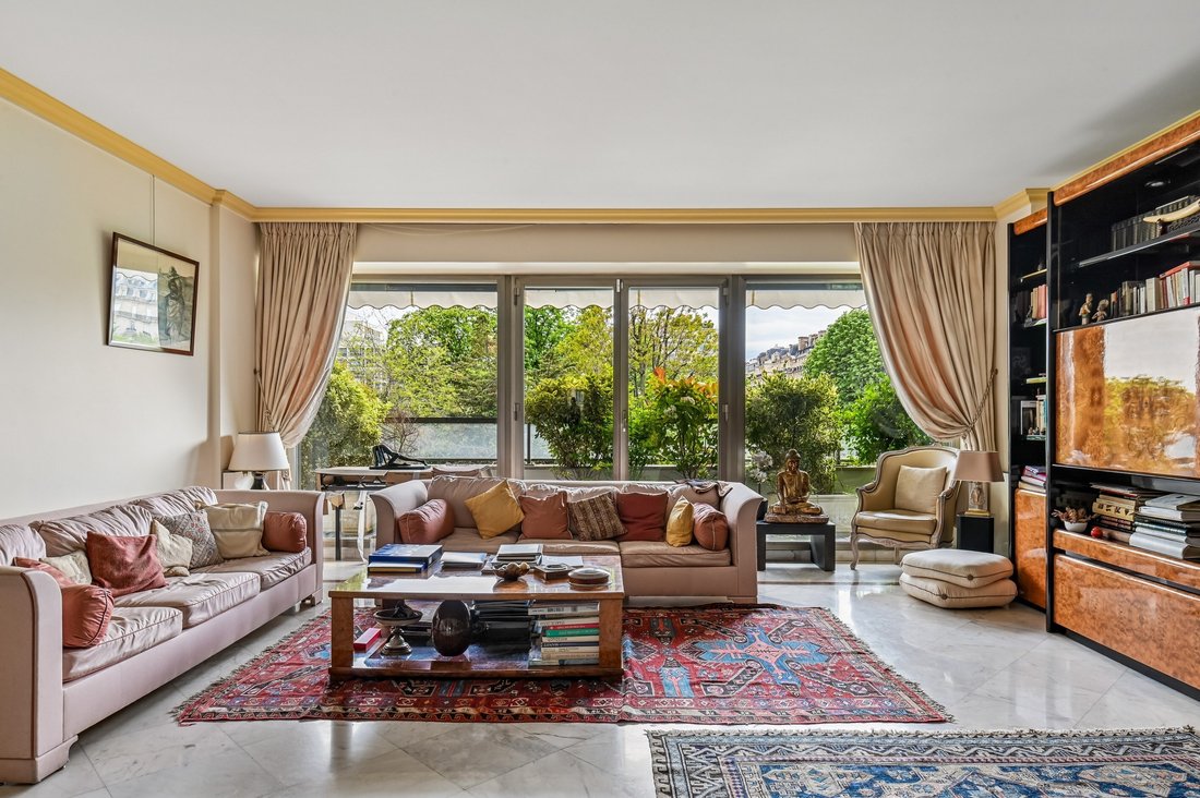 Apartment in Vaugirard-Parc des Expositions, Paris 15e Arrondissement, Paris 2 - 17802888