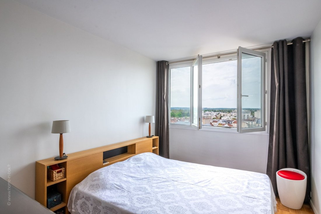 Apartment in Centre Ville, Rueil-Malmaison, France 2 - 17802633