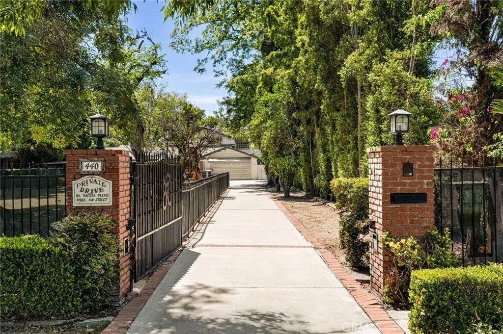 House in Tustin, California, United States 1 - 17802860
