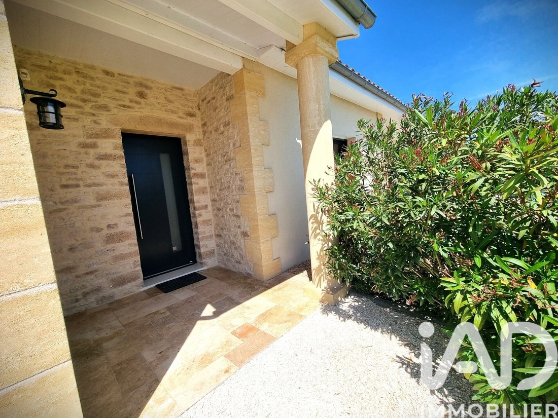 House in Saint-Laurent-des-Vignes, Nouvelle-Aquitaine, France 4 - 17808223